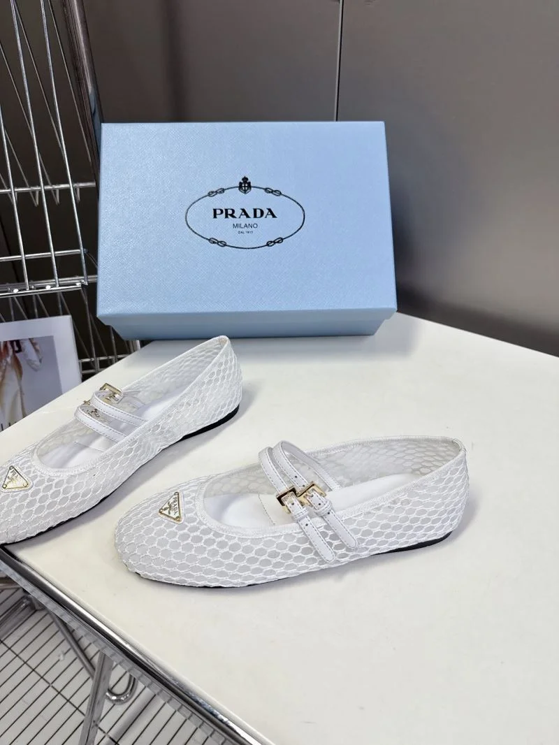WrinkleFree Prada Flat Shoes 34884