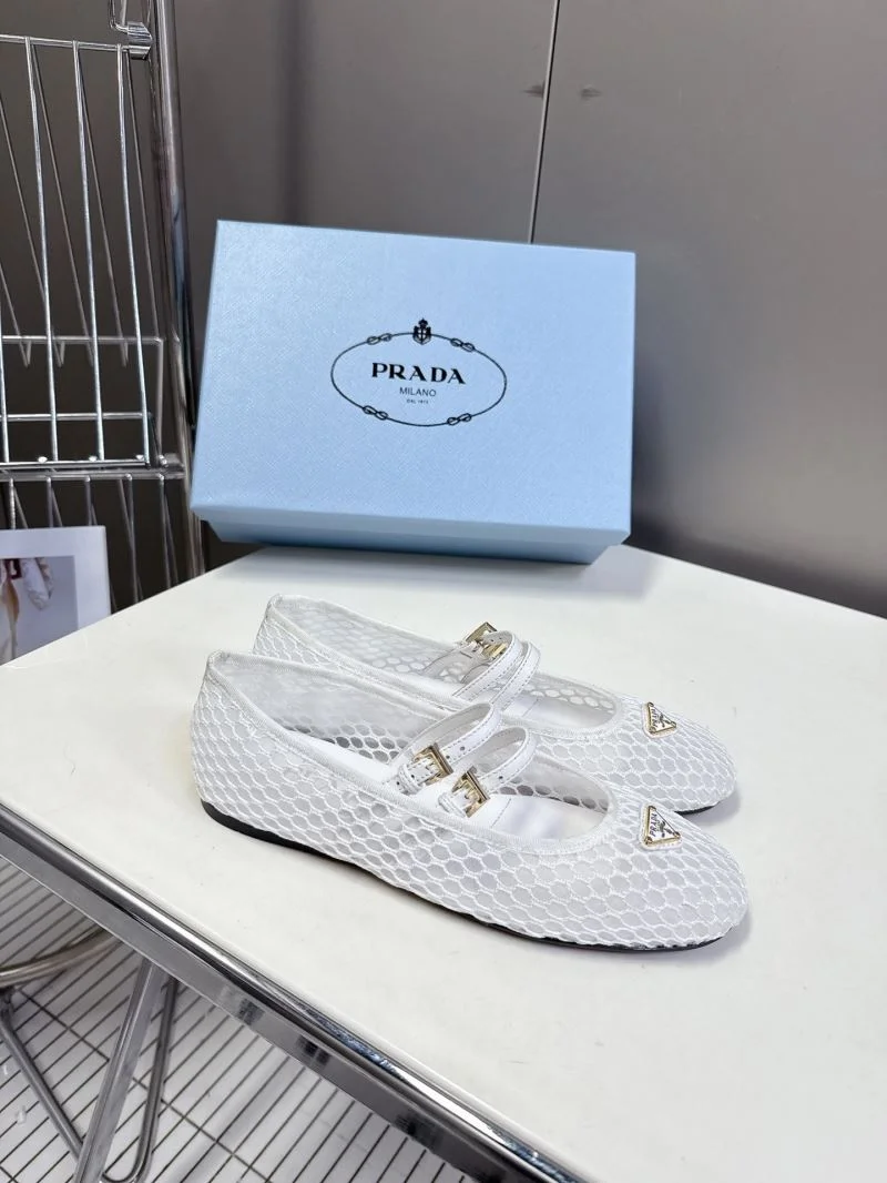 WrinkleFree Prada Flat Shoes 34884