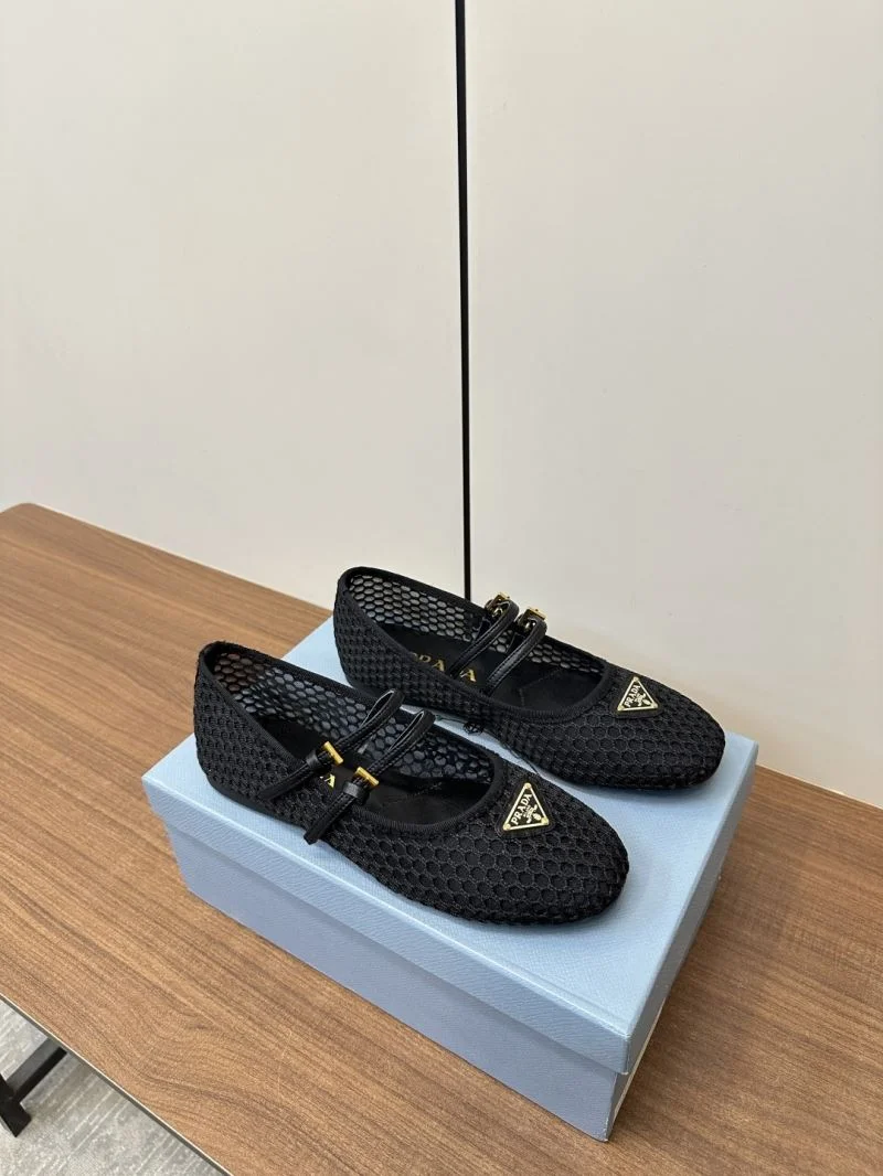 Comfortable Prada Flat Shoes 34887