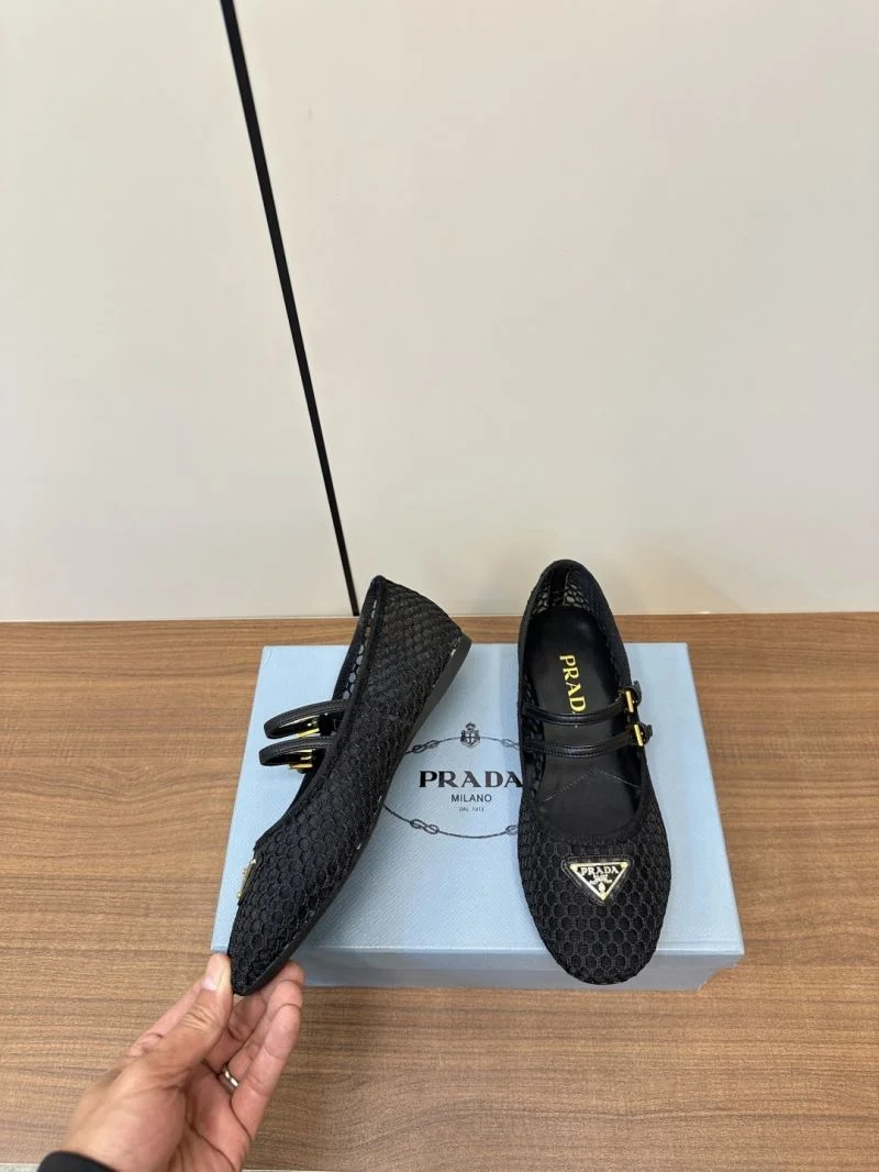 Comfortable Prada Flat Shoes 34887