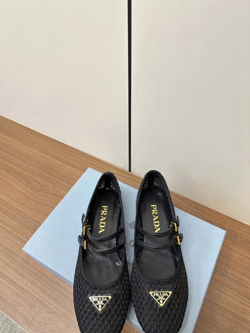 Comfortable Prada Flat Shoes 34887