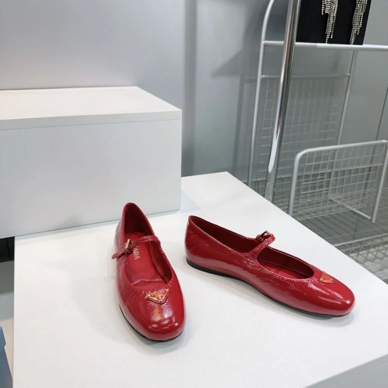 Prada Flat Shoes Popular 34868