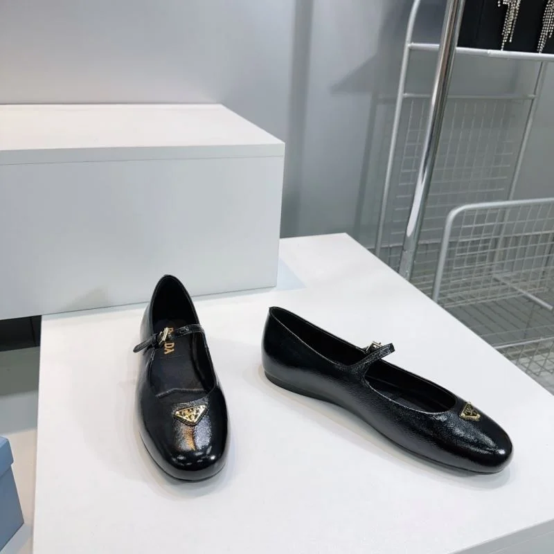 Attractive Prada Flat Shoes 34857