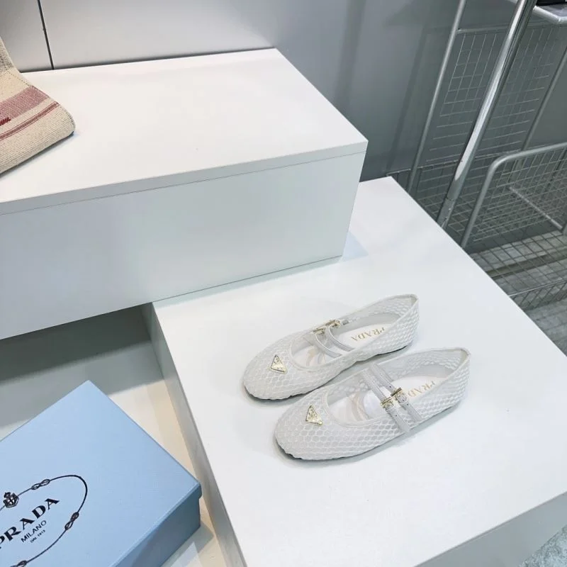 Prada Flat Shoes Flexible 34880