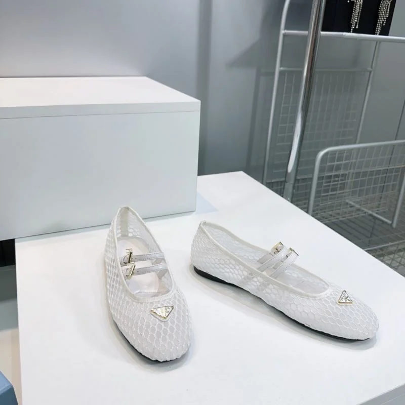 Prada Flat Shoes Flexible 34880