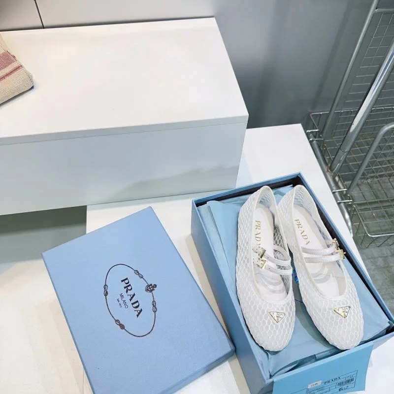 Prada Flat Shoes Flexible 34880