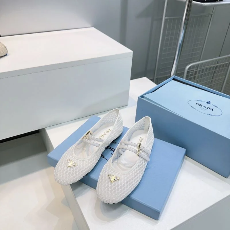 Prada Flat Shoes Flexible 34880