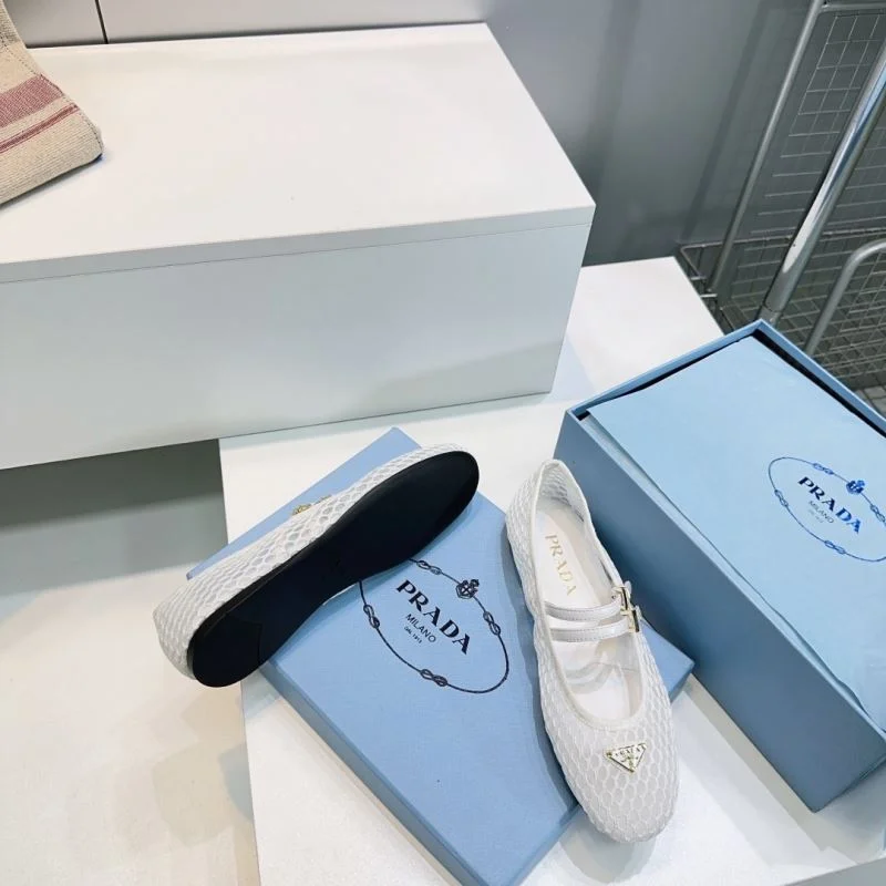 Prada Flat Shoes Flexible 34880