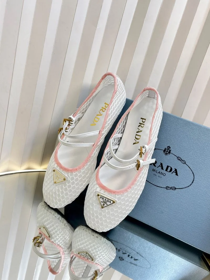 Timeless Prada Flat Shoes 34871