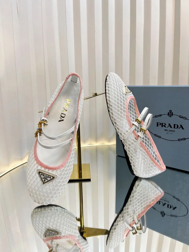 Timeless Prada Flat Shoes 34871