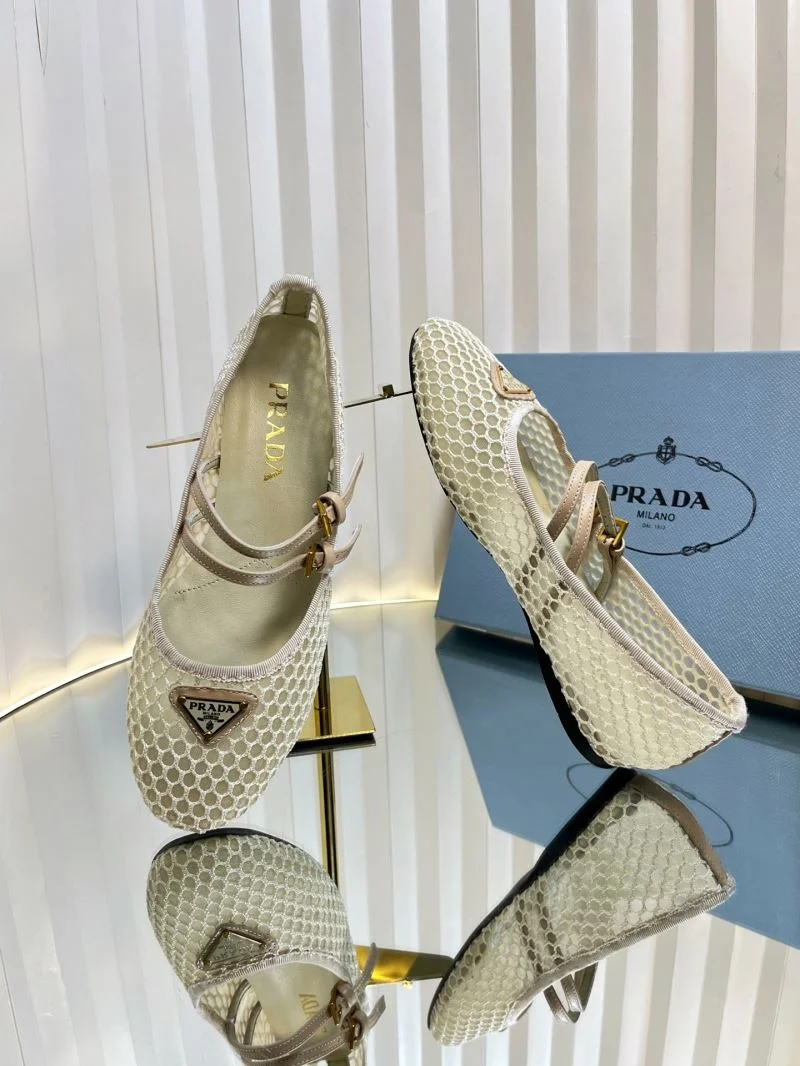 Popular Prada Flat Shoes 34862