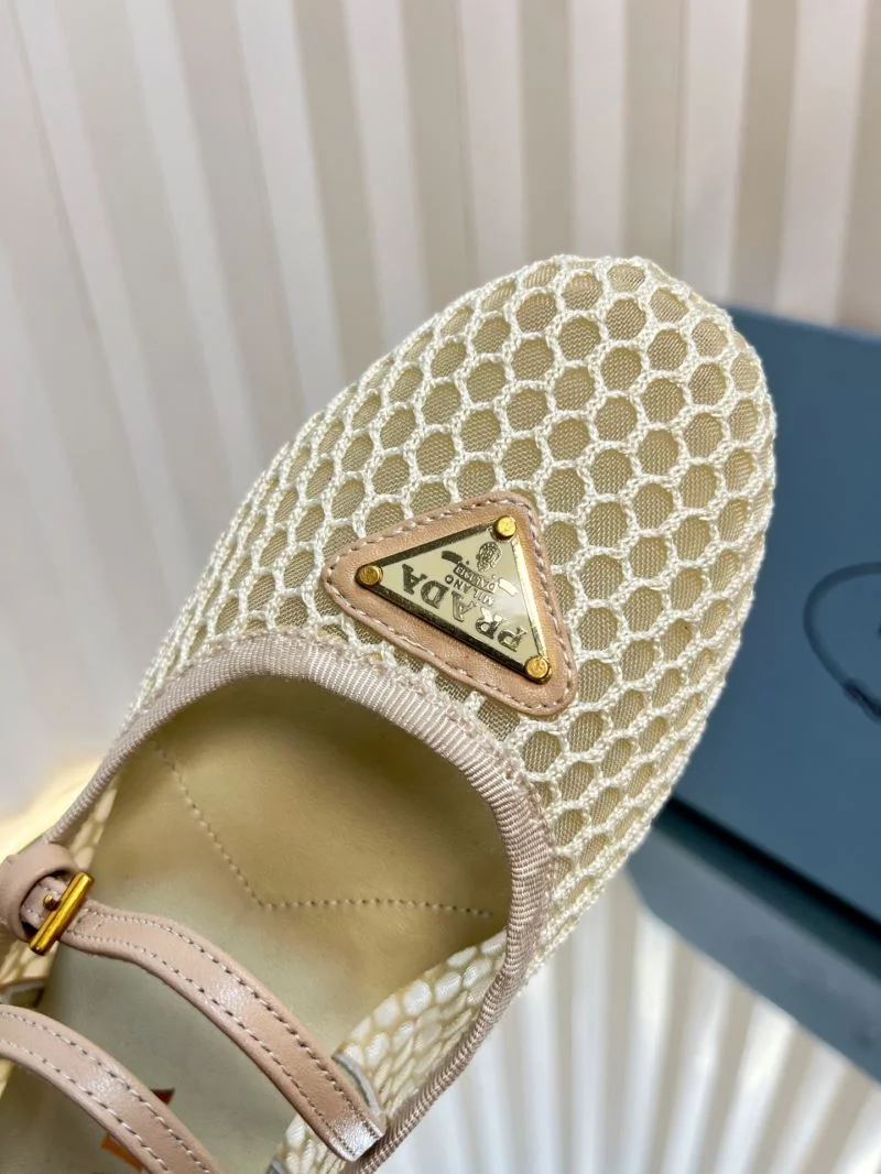 Popular Prada Flat Shoes 34862