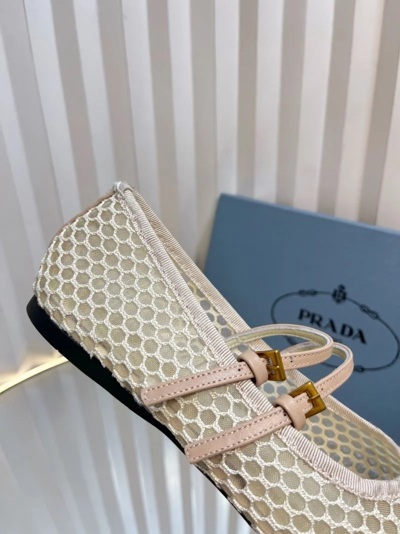 Popular Prada Flat Shoes 34862