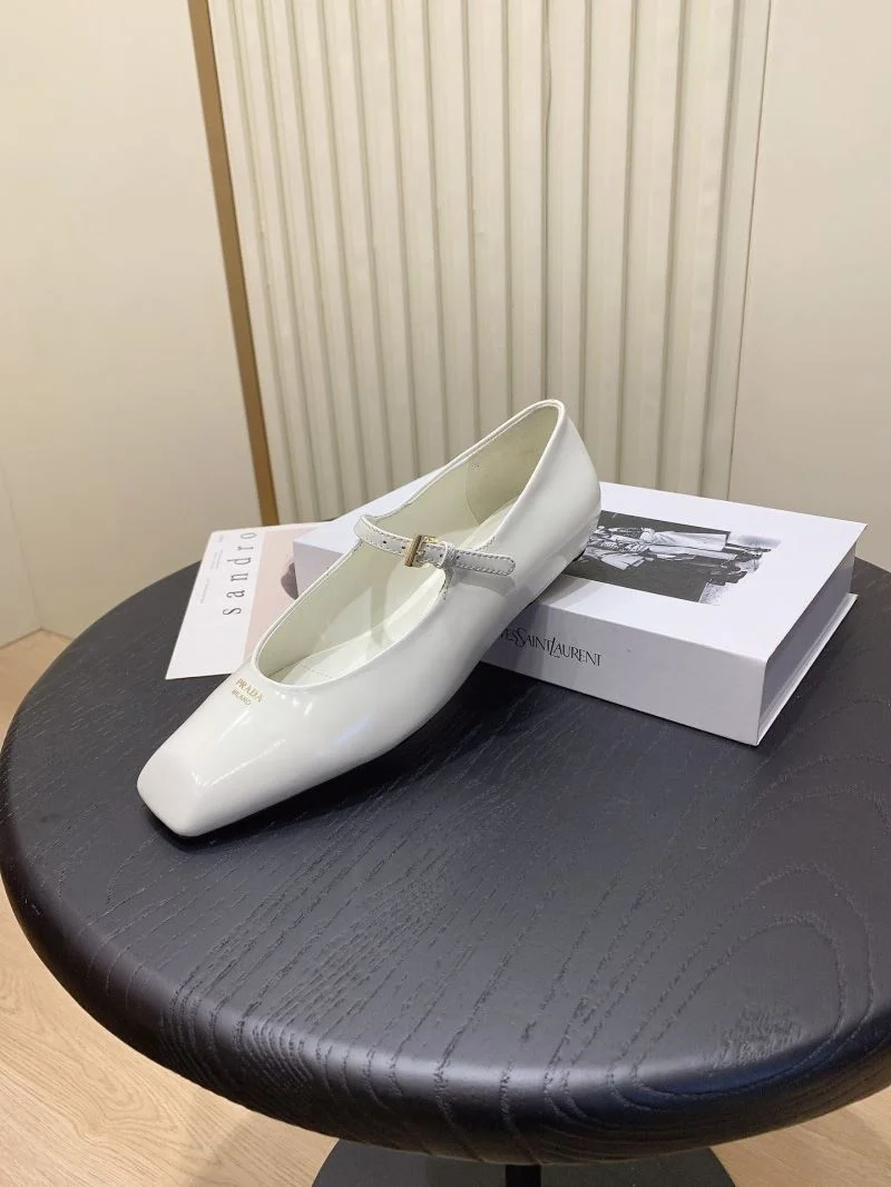 Prada Flat Shoes Bright 34257