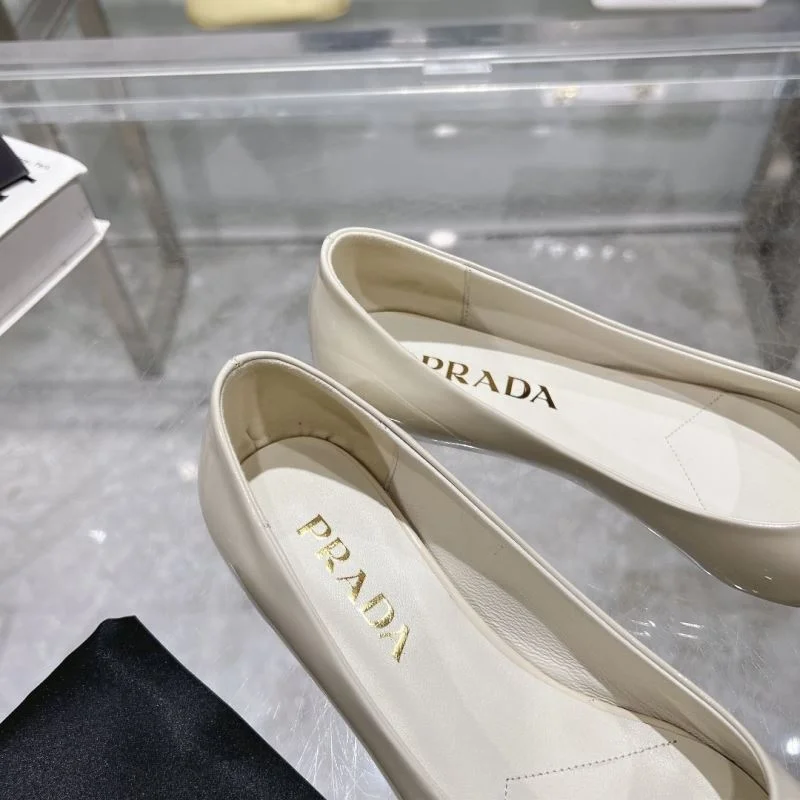 Prada Flat Shoes Chic 34248