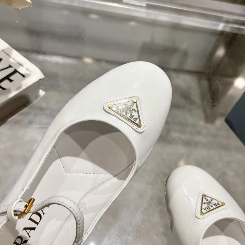 Durable Prada Flat Shoes 34234