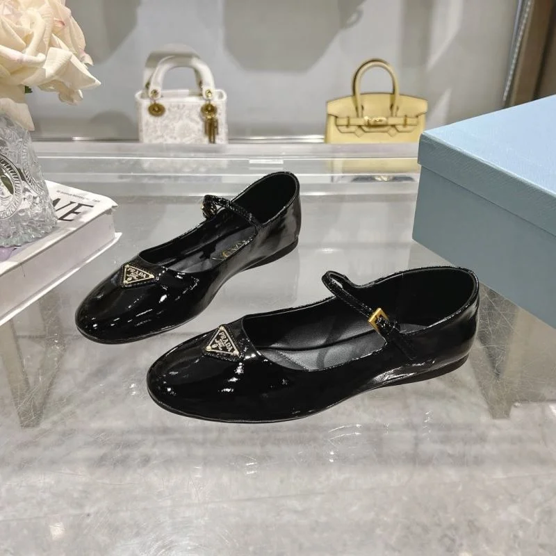 Prada Flat Shoes UrbanChic 34237