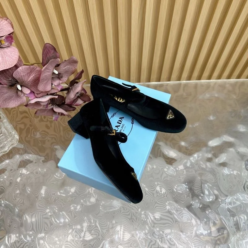 WaterResistant Prada Heeled Shoes 35179