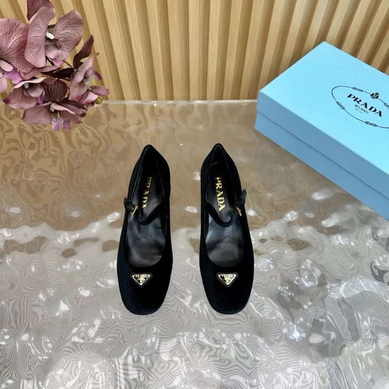 WaterResistant Prada Heeled Shoes 35179
