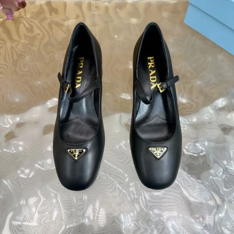 SoftTouch Prada Heeled Shoes 35178