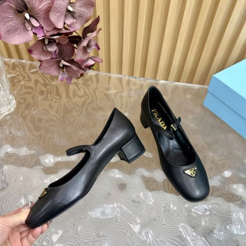 SoftTouch Prada Heeled Shoes 35178
