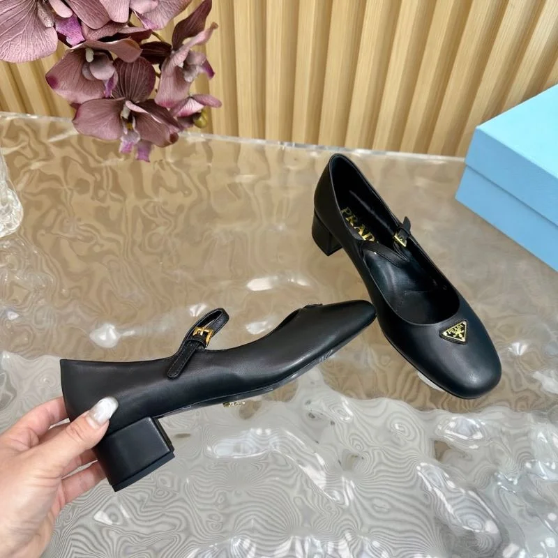 SoftTouch Prada Heeled Shoes 35178