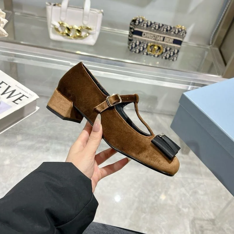 Prada Heeled Shoes Attractive 35176