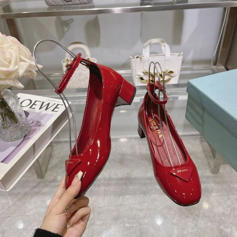 Breathable Prada Heeled Shoes 35167