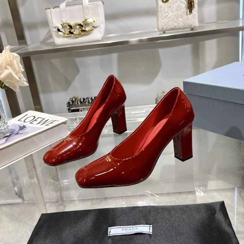 Snug Prada Heeled Shoes 35154
