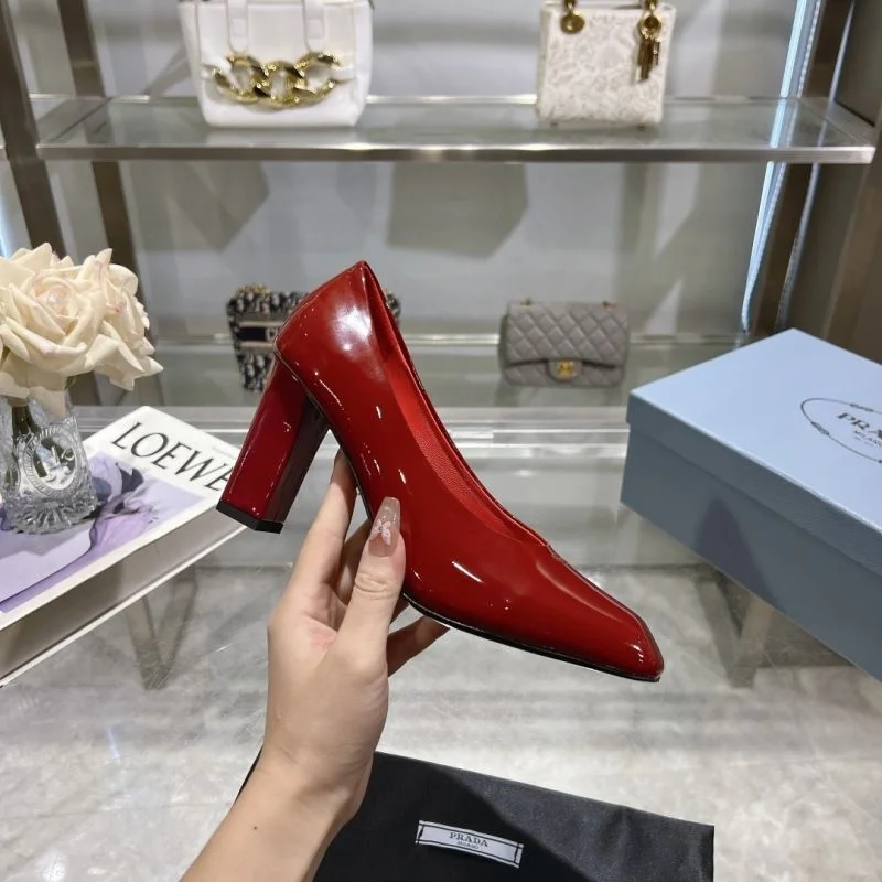 Snug Prada Heeled Shoes 35154