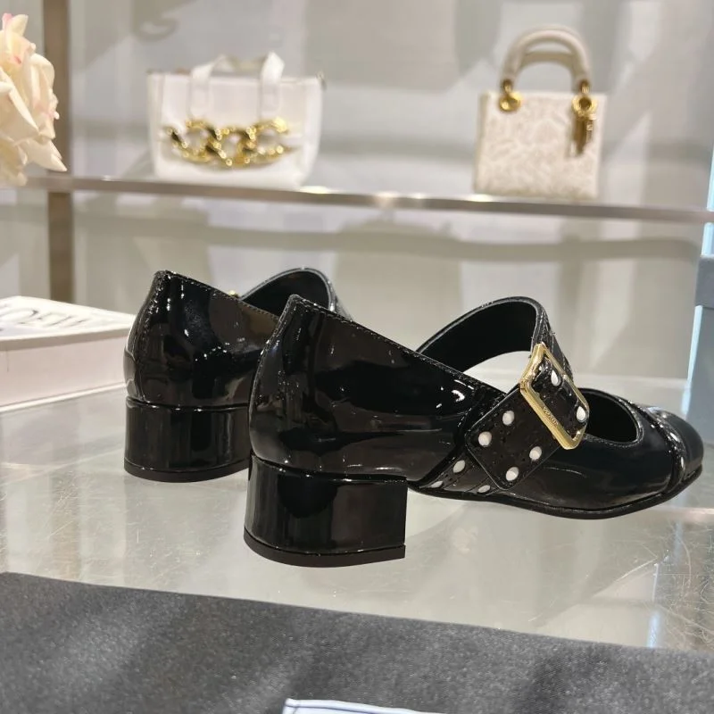 Prada Heeled Shoes Unisex 35150