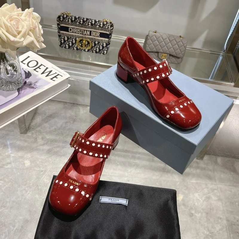 Prada Heeled Shoes Attractive 35141