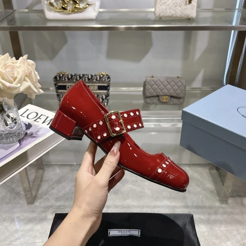 Prada Heeled Shoes Attractive 35141