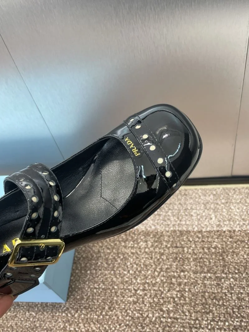 StreetReady Prada Heeled Shoes 35143