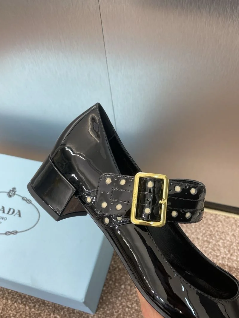 StreetReady Prada Heeled Shoes 35143