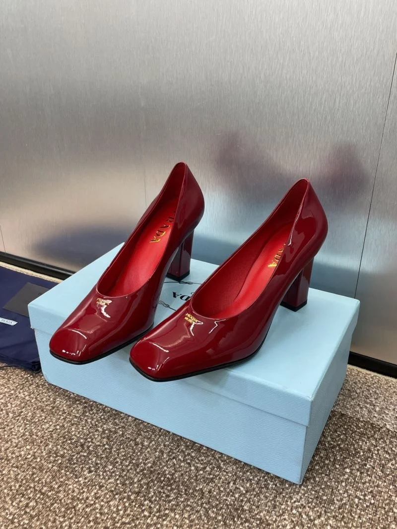 Snug Prada Heeled Shoes 35145