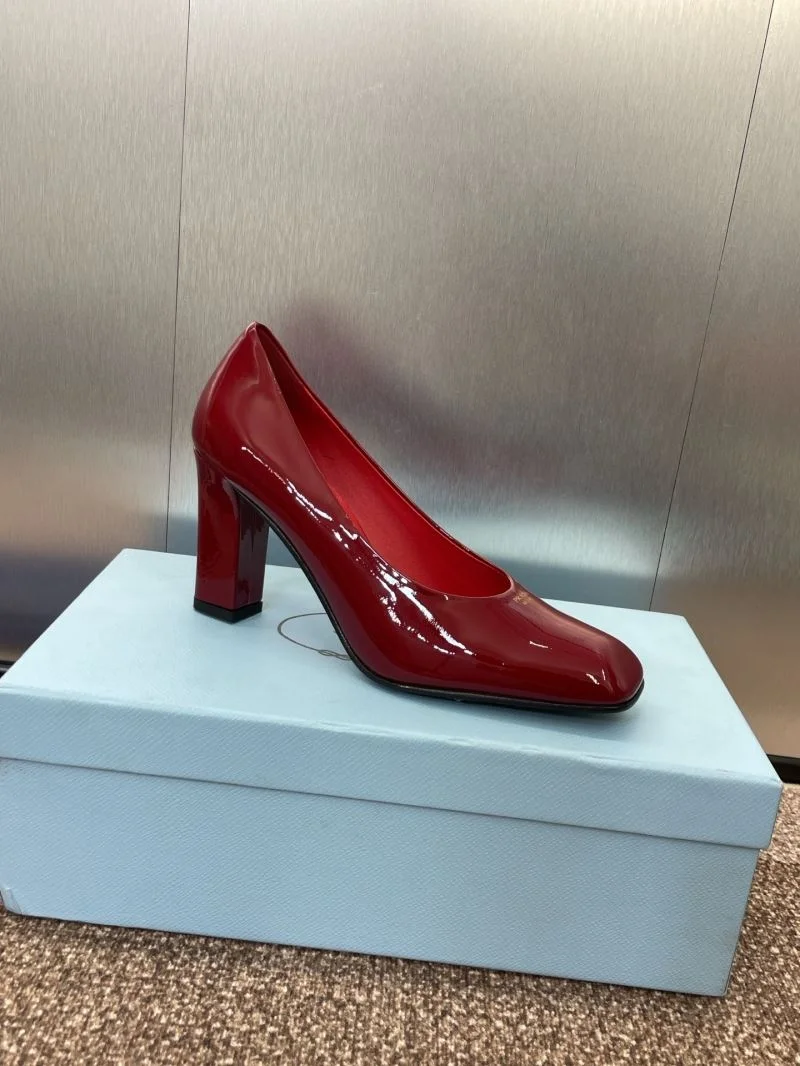 Snug Prada Heeled Shoes 35145