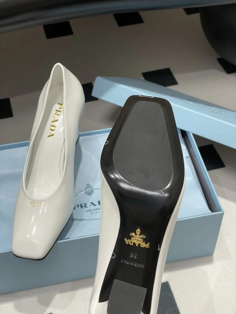 Prada Heeled Shoes Functional 34882