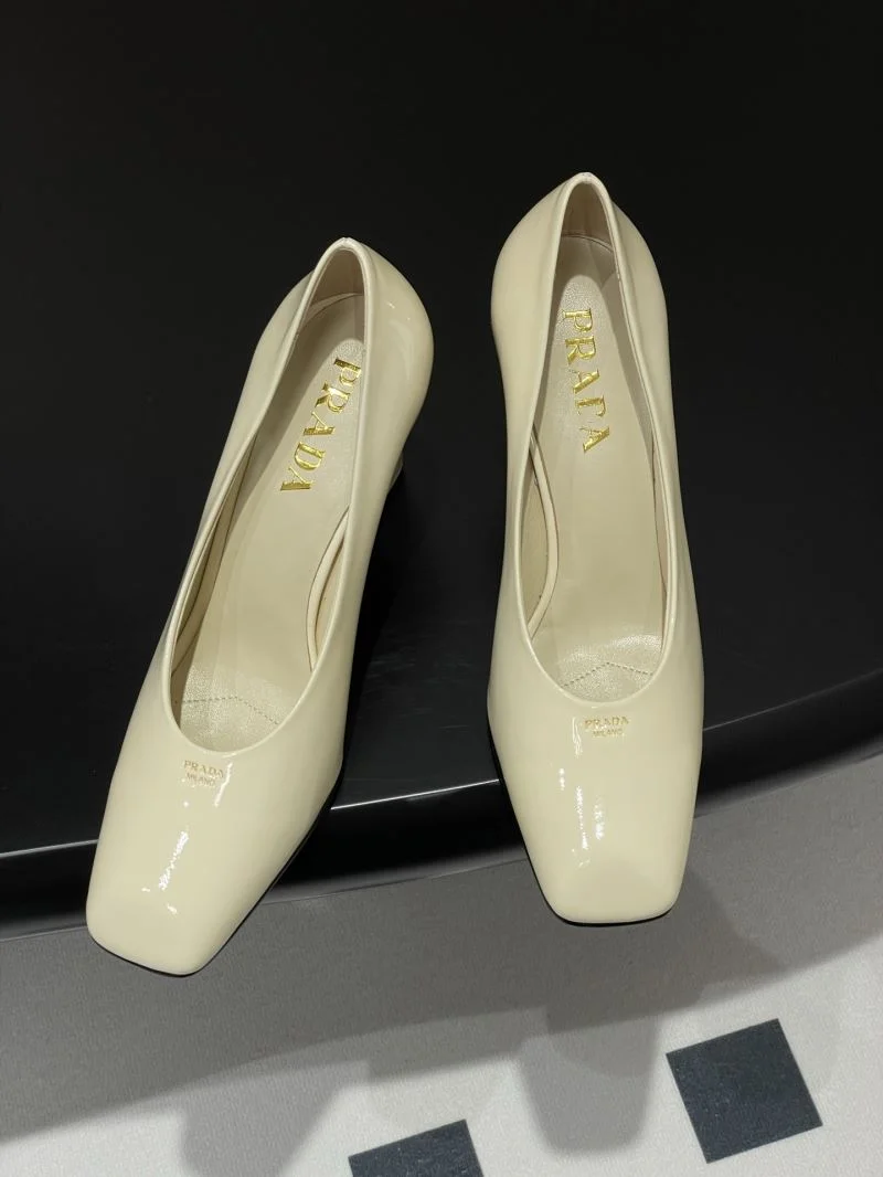 Prada Heeled Shoes Durable 34885