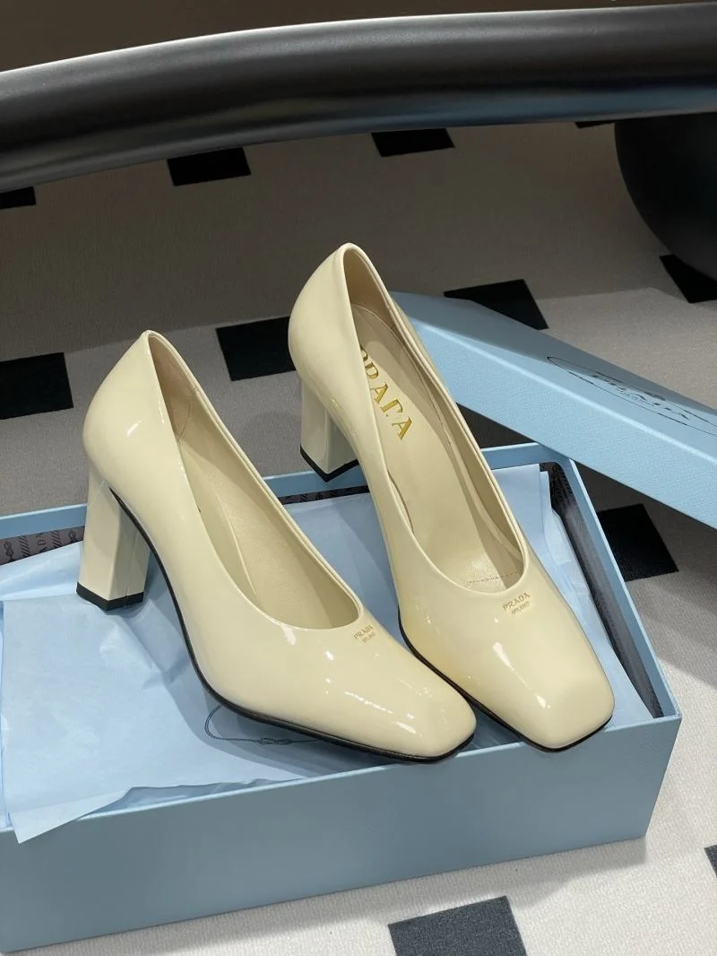 Prada Heeled Shoes Durable 34885