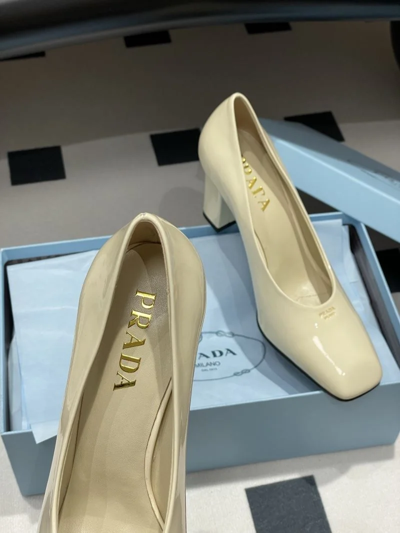Prada Heeled Shoes Durable 34885