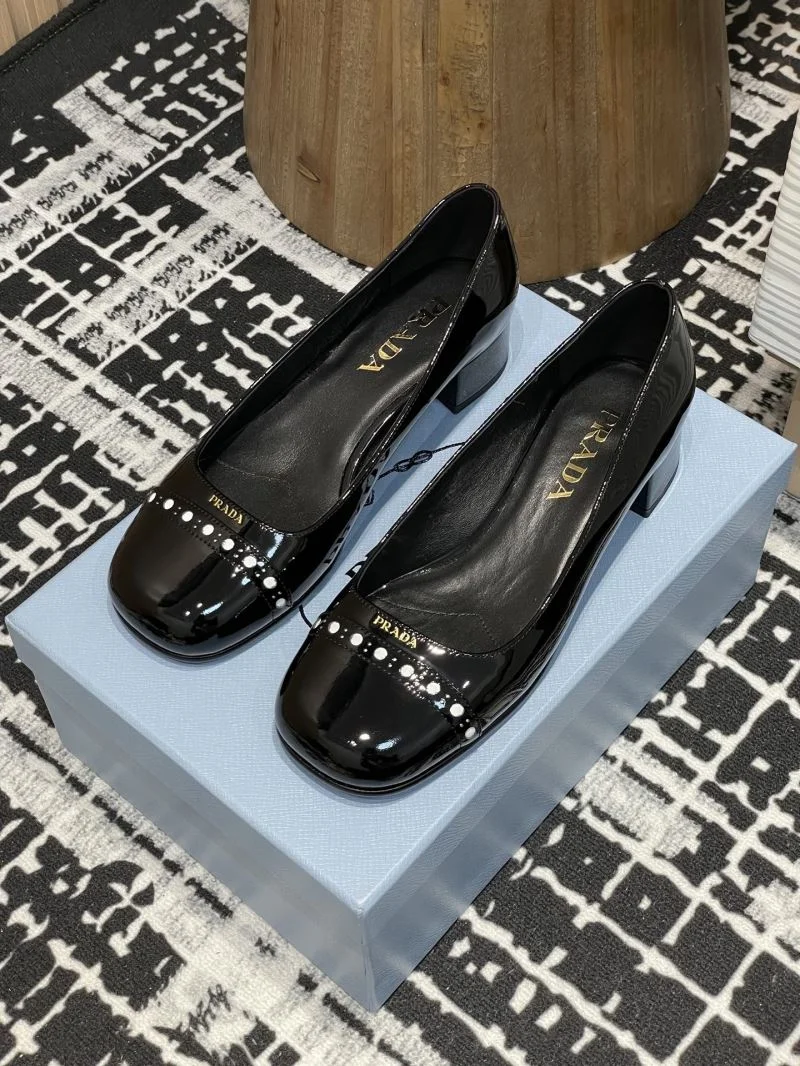 Prada Heeled Shoes Durable 34873
