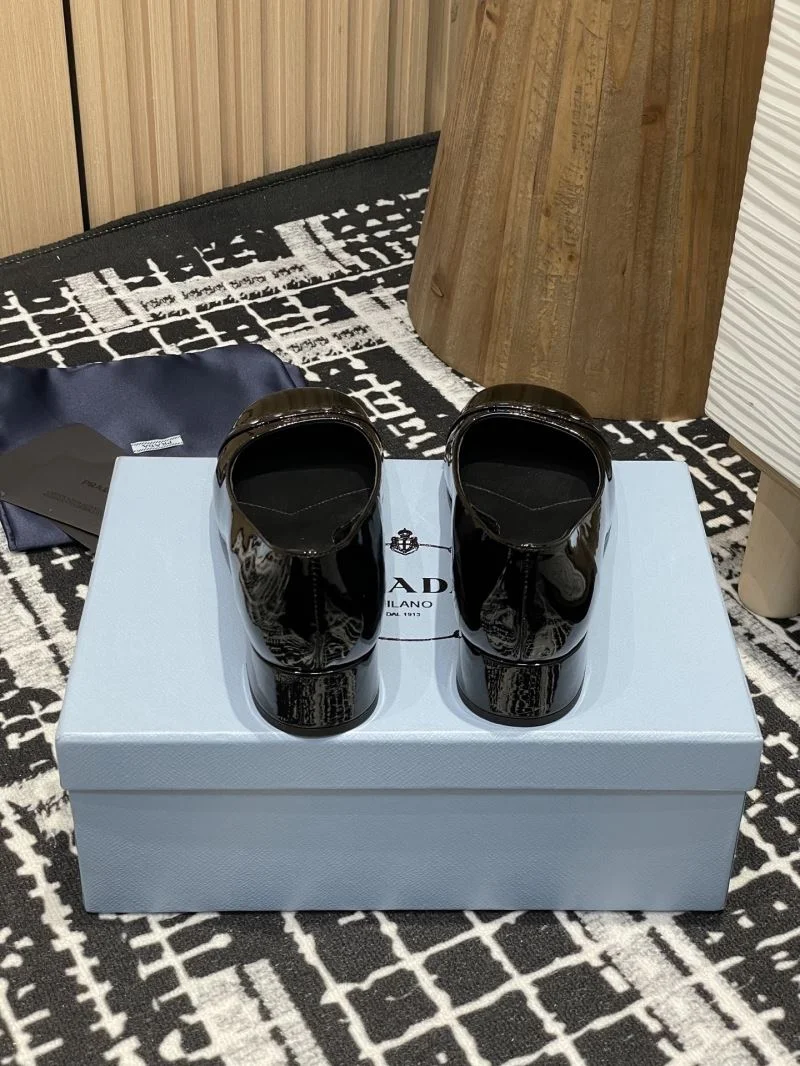 Prada Heeled Shoes Durable 34873