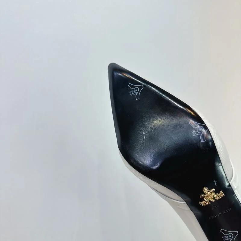 RelaxedFit Prada Heeled Shoes 34853