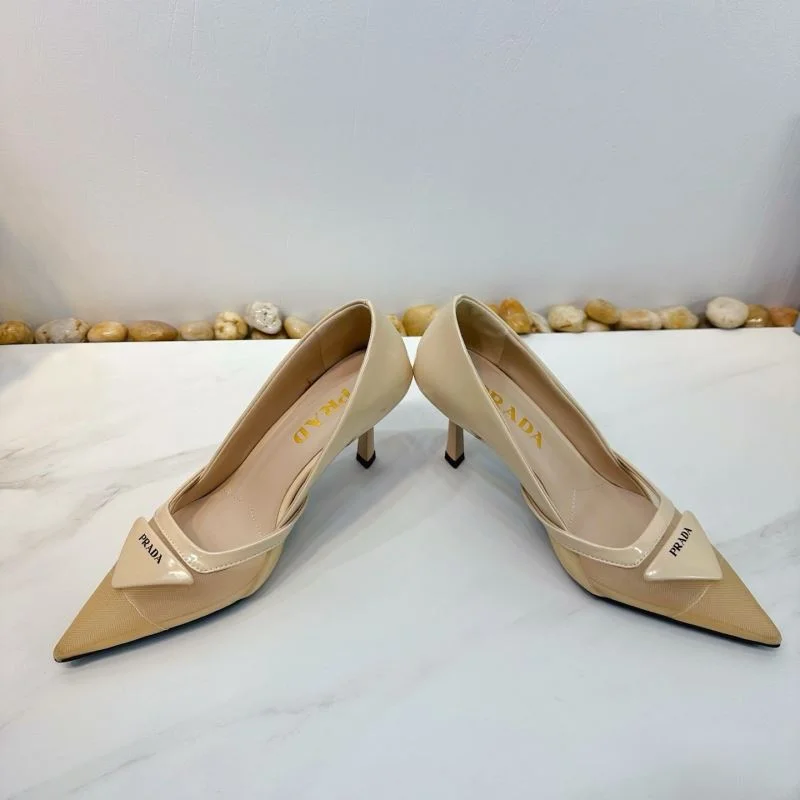 ComfortFit Prada Heeled Shoes 34850
