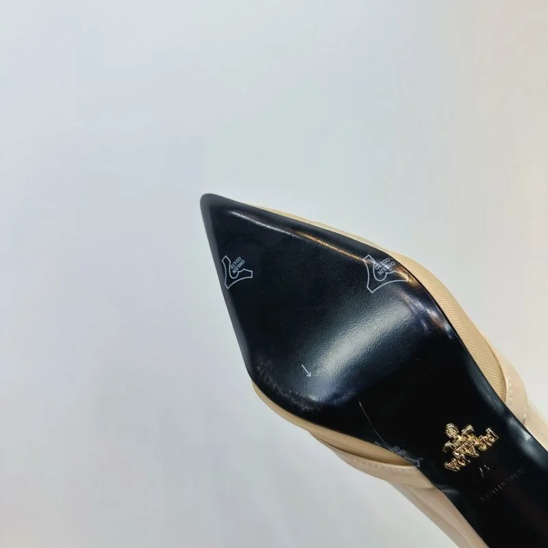 ComfortFit Prada Heeled Shoes 34850
