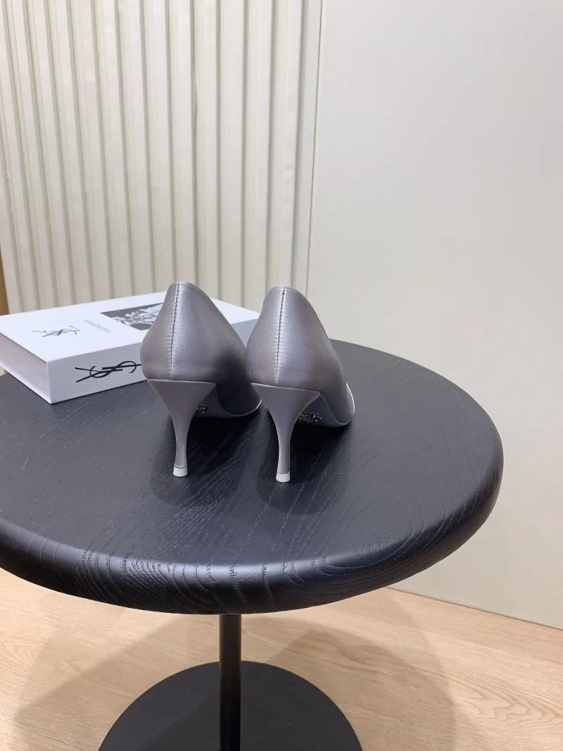 Prada Heeled Shoes MultiPurpose 34235