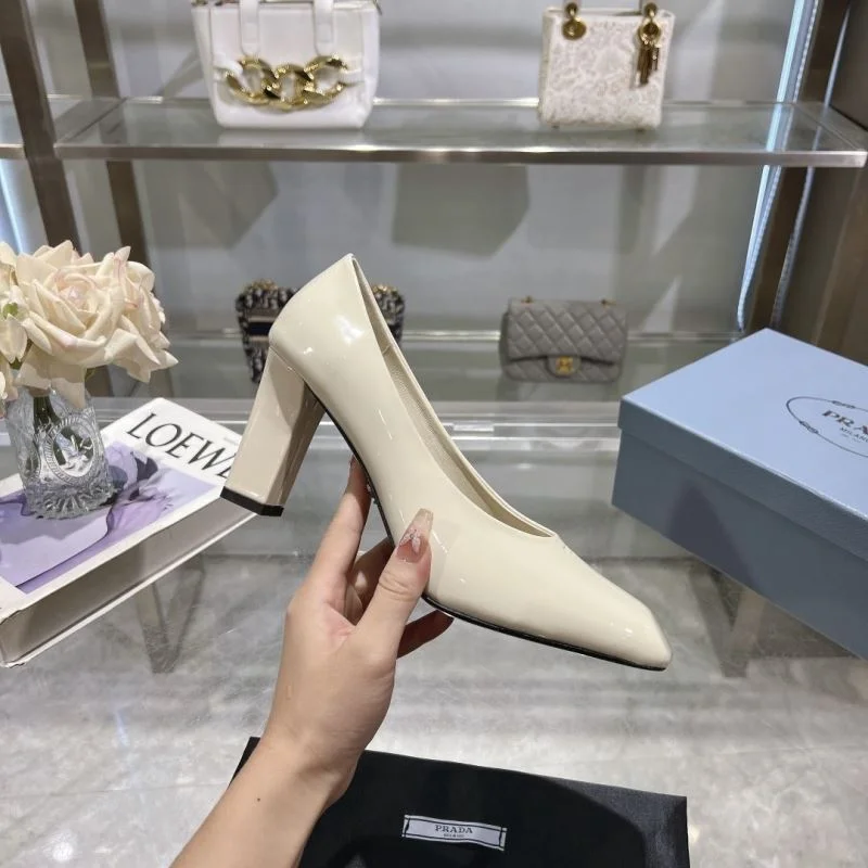 Neat Prada Heeled Shoes 34228