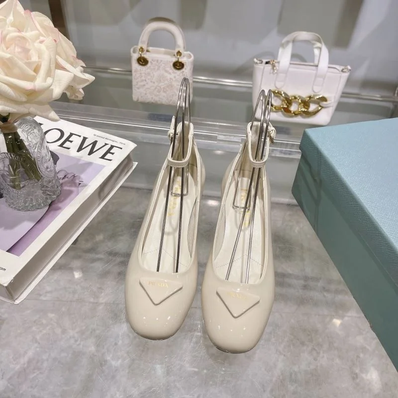 Prada Heeled Shoes Casual 34226