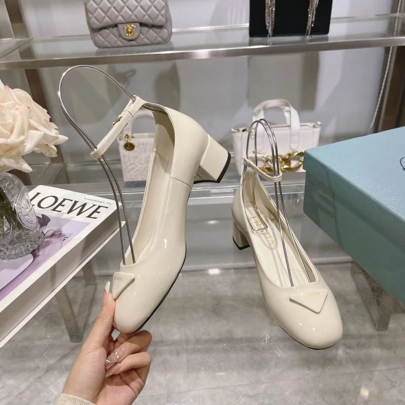 Prada Heeled Shoes Casual 34226